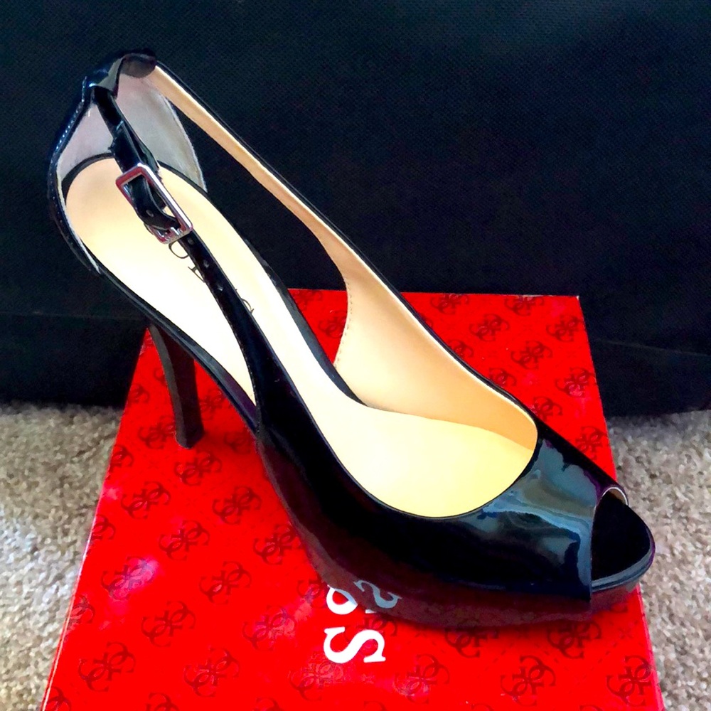 BRAND NEW never worn Guess Hondo3 8M Black Heels